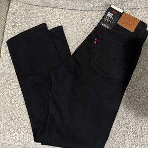 Levi's Men's Dark Black Straight Jeans